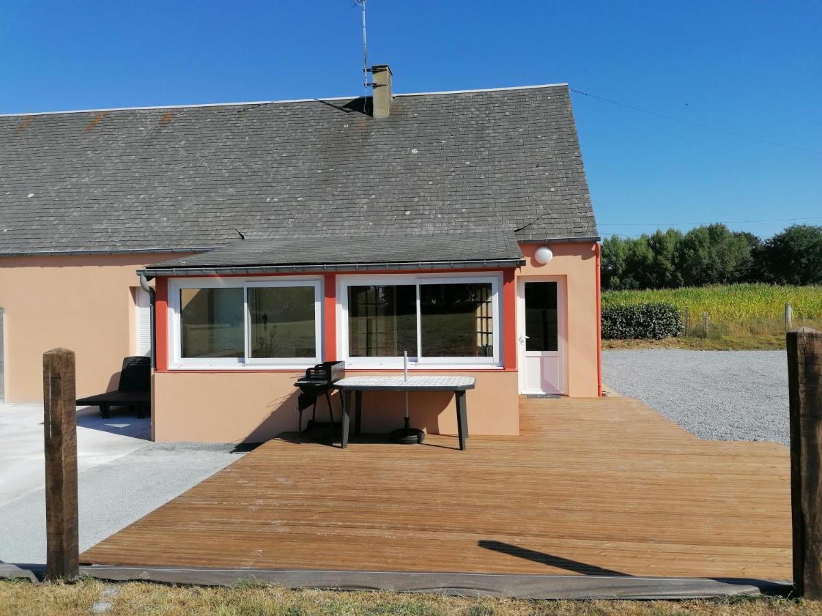 Gite De La Courtoisie Gavray-sur-Sienne Exterior photo
